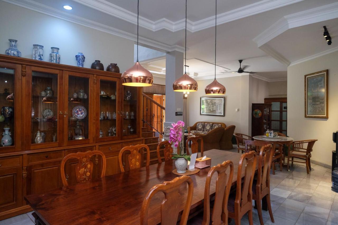 Sareh Villa By The Lavana Semarang Exterior foto